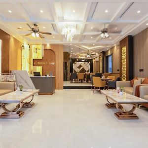 Hotel Aroma Plaza Delhi Airport